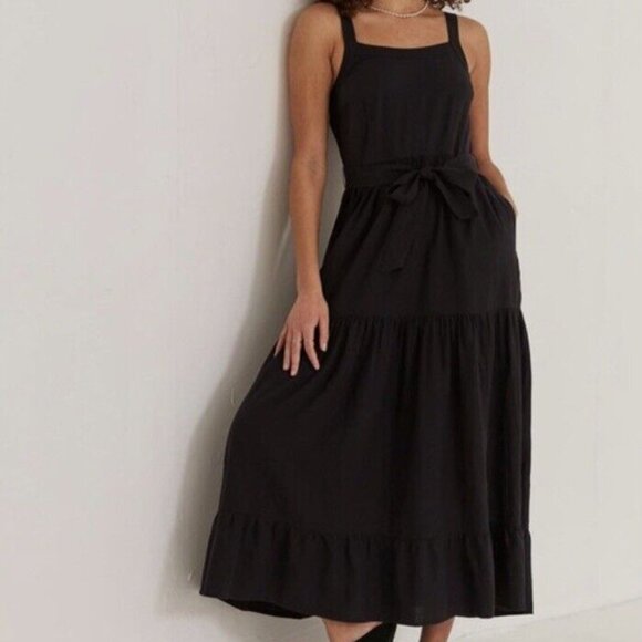 Black Linen Tiered Maxi Dress - Picture 1 of 6